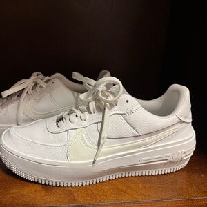Nike Women’s Air Force 1